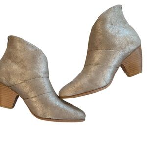 Baretraps Metallic Silver Eco Friendly Ankle Booties Textile Upper Size 9.5